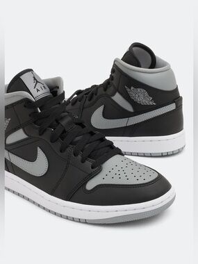 Nike Air Jordan 1’s Shadow